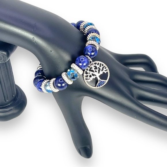 ๐ธ3/$15๐ธ Beaded Tree of Life Stretch Bracelet - Silver and Blue - Picture 4 of 5